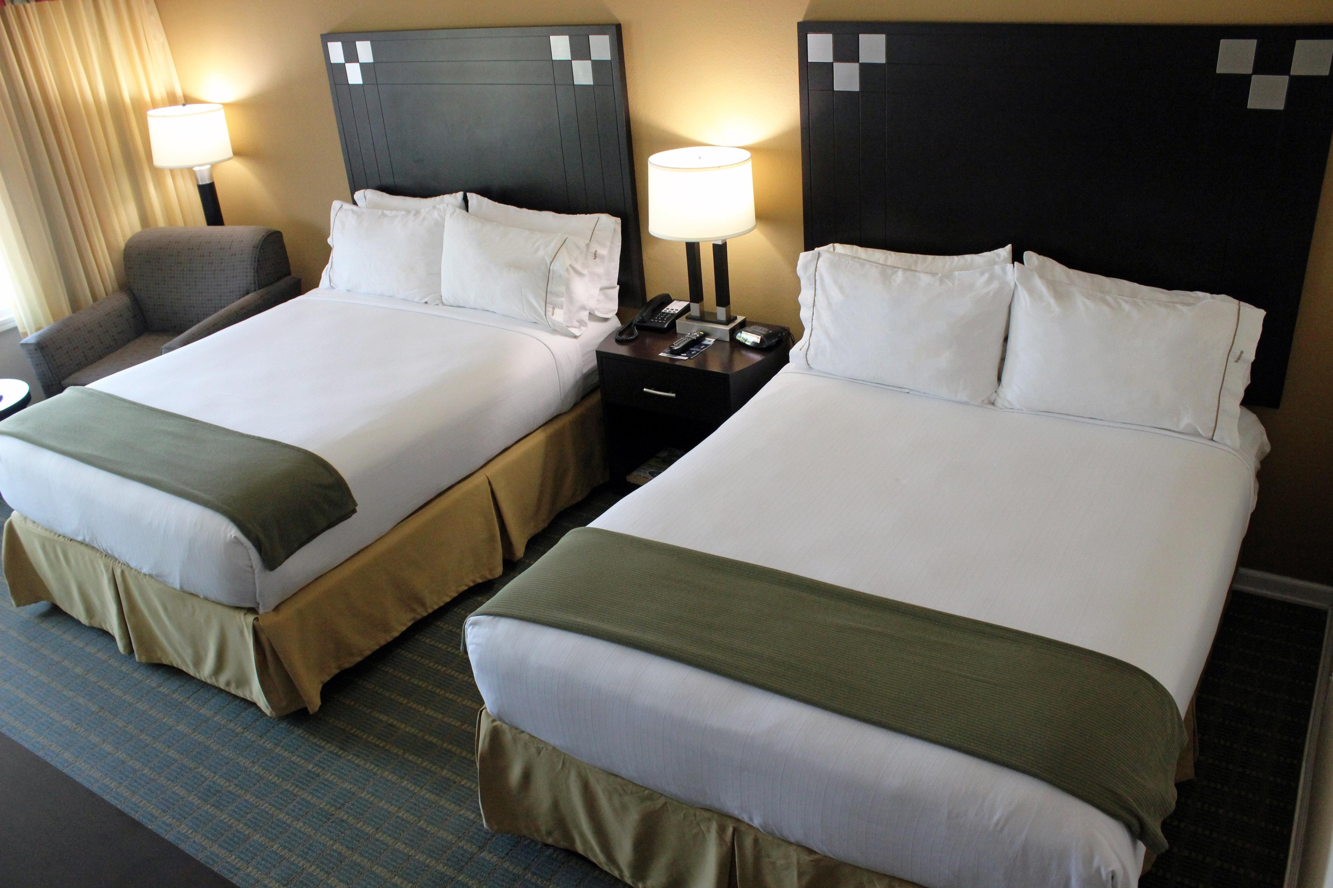Holiday Inn Express Van Nuys By Ihg Los Angeles Exterior photo